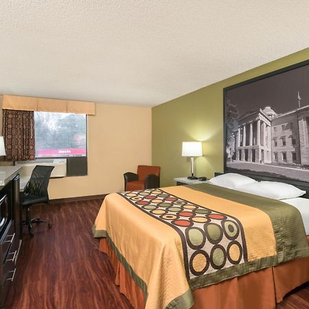 Super 8 By Wyndham Raleigh North East Hotel Eksteriør billede